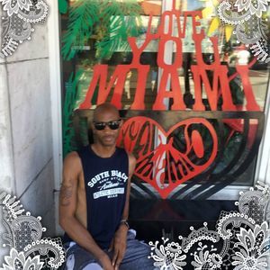 Meet your Posher, Glover